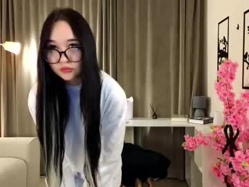 girl Steamy Cam Girls - Satisfy Your Desires! with kira_dram