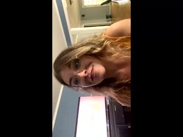 girl Steamy Cam Girls - Satisfy Your Desires! with intothewoodswego