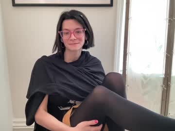 girl
        naomi_reah cam image #3456