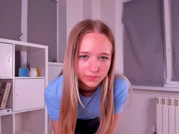 girl Steamy Cam Girls - Satisfy Your Desires! with edytbanford