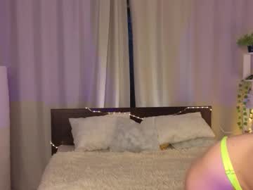 girl Steamy Cam Girls - Satisfy Your Desires! with maudcouncil