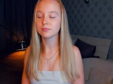 girl Steamy Cam Girls - Satisfy Your Desires! with nicolavanderbie