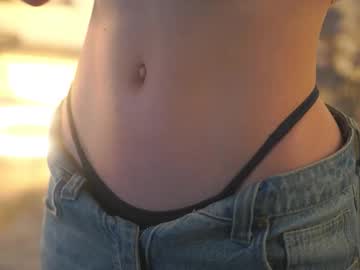 girl
        kyleepassley cam image #21073