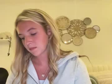 girl Steamy Cam Girls - Satisfy Your Desires! with alyssaleary1