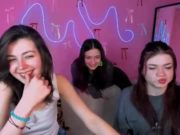 girl Steamy Cam Girls - Satisfy Your Desires! with kitniss_dreamy