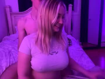 couple
        lolaabellaa69 cam image #3353