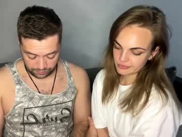couple
        deeplookscouple cam image #16257