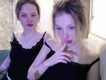 couple
        alice_nika cam image #5812