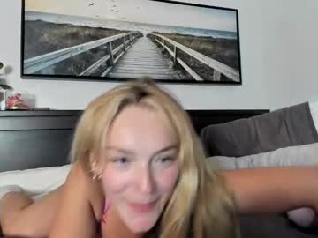 girl Steamy Cam Girls - Satisfy Your Desires! with misskatiexo
