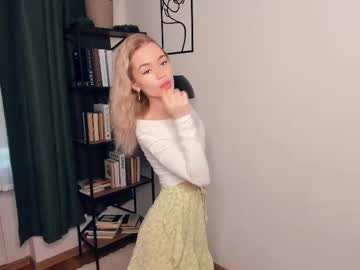 girl
        lola_fantasies cam image #8929