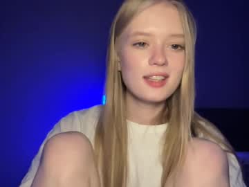 girl Steamy Cam Girls - Satisfy Your Desires! with mittietonge
