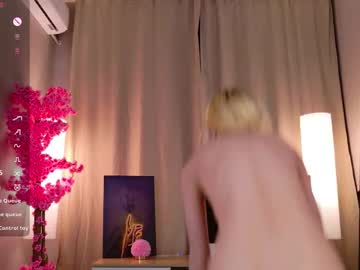 girl
        light_babe cam image #19776