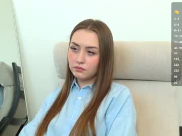 girl
        ariana_candell cam image #12147