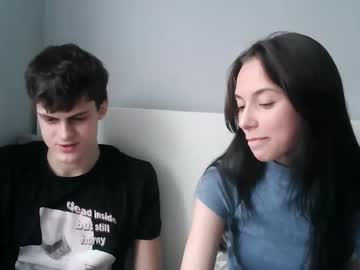 couple
        valesios cam image #19847