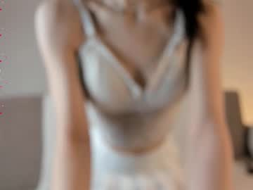 girl Steamy Cam Girls - Satisfy Your Desires! with elwynagreaves