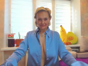 girl Steamy Cam Girls - Satisfy Your Desires! with lisasimsx