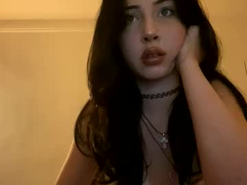 girl
        adelin_rr cam image #17168