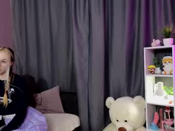 girl
        queen_sammi cam image #11900