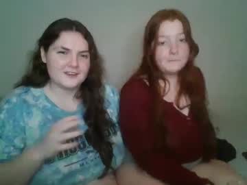 girl
        scarletttsinner cam image #17141