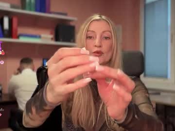 couple Steamy Cam Girls - Satisfy Your Desires! with legslong