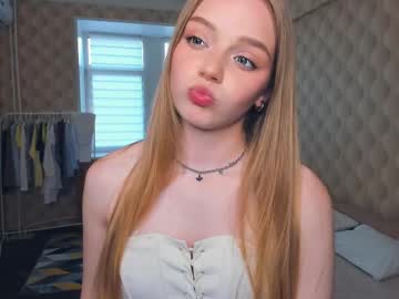 girl
        sweet_tasteee cam image #15204