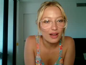 girl Steamy Cam Girls - Satisfy Your Desires! with gisellestreams