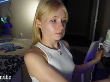 girl
        bestblondiiecb cam image #65
