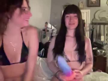 girl Steamy Cam Girls - Satisfy Your Desires! with lilliana_444