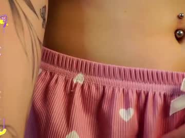 couple Steamy Cam Girls - Satisfy Your Desires! with wildflower_queen