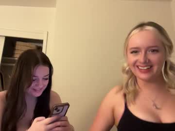 girl
        hopetwitty cam image #21657