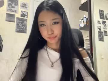 girl Steamy Cam Girls - Satisfy Your Desires! with clemenciakempa