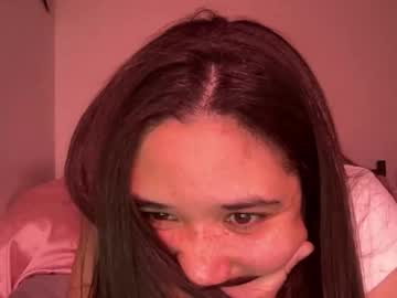 girl
        kissandcurrency cam image #20638