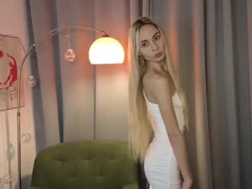 girl
        sofi_xo cam image #21076