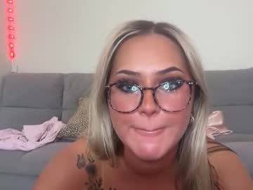 girl Steamy Cam Girls - Satisfy Your Desires! with ladyybugloverr