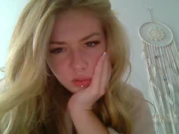 girl
        amberlicioussss cam image #9215
