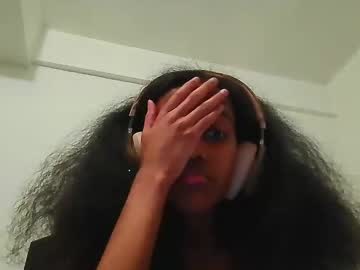 girl
        blackbarbieinthecity cam image #22734