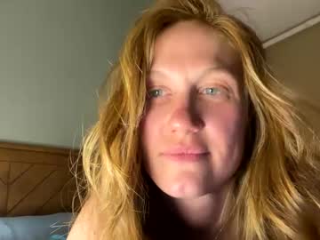 girl Steamy Cam Girls - Satisfy Your Desires! with petalingpussy
