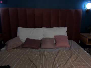 girl Steamy Cam Girls - Satisfy Your Desires! with evelynpoole