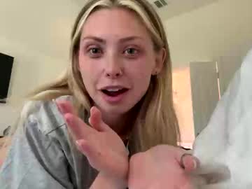 girl
        madirose69 cam image #16545