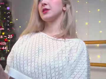 girl
        katy_snacks cam image #20824