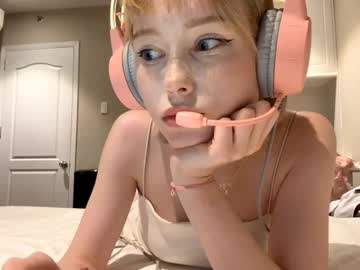 girl Steamy Cam Girls - Satisfy Your Desires! with maudhendry