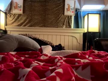 couple Steamy Cam Girls - Satisfy Your Desires! with s3xycoupl