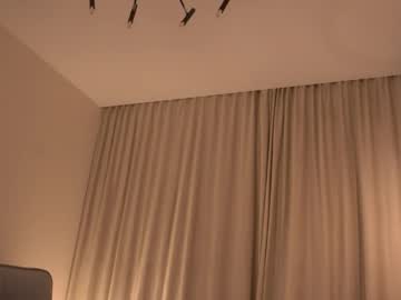 girl Steamy Cam Girls - Satisfy Your Desires! with qwelbi
