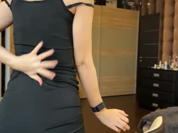 girl
        emi__ly cam image #19915