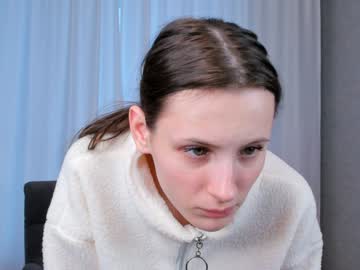 girl
        mariamfloor cam image #7275